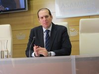 Hernández Carrón (PP) asegura que las "relaciones" con Extremadura Unida son "magníficas"