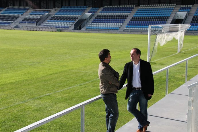 Foto de archivo del concejal de Deportes en el nuevo estadio