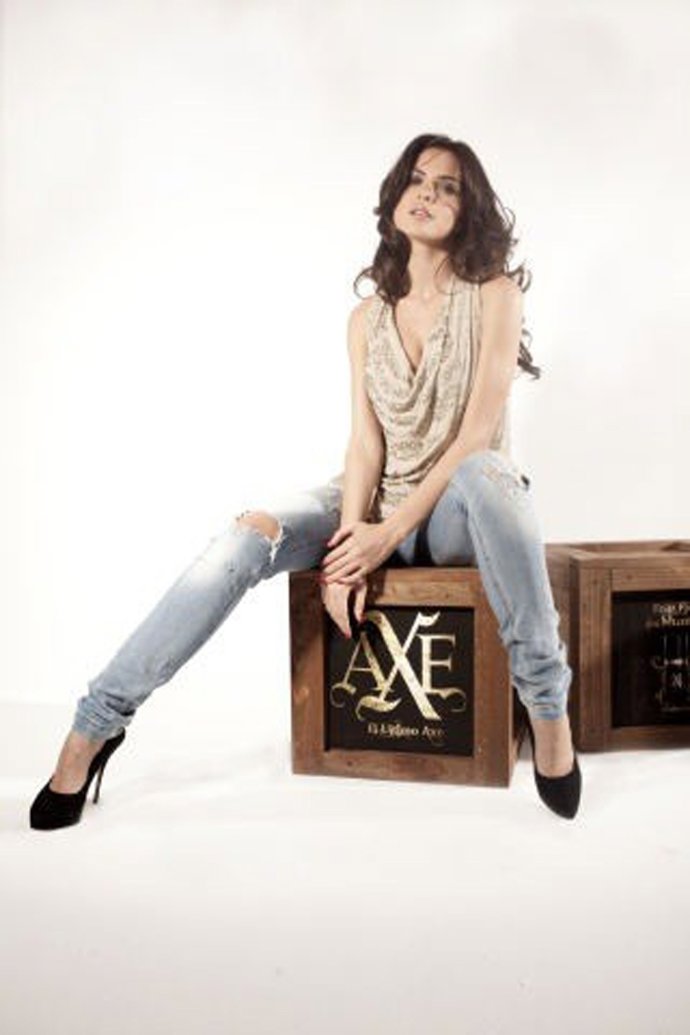 Rominca Belluscio, Nueva Imagen De AXE 