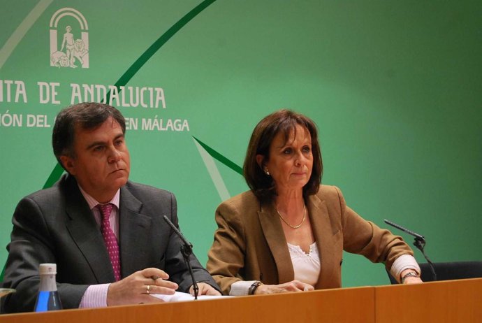 Francisco Fernández España Y Remedios Martel, Delegados De La Junta En Malaga
