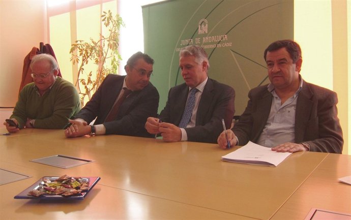 El Consejero Francisco Menacho, En La Rueda De Prensa Posterior A La Reunión 