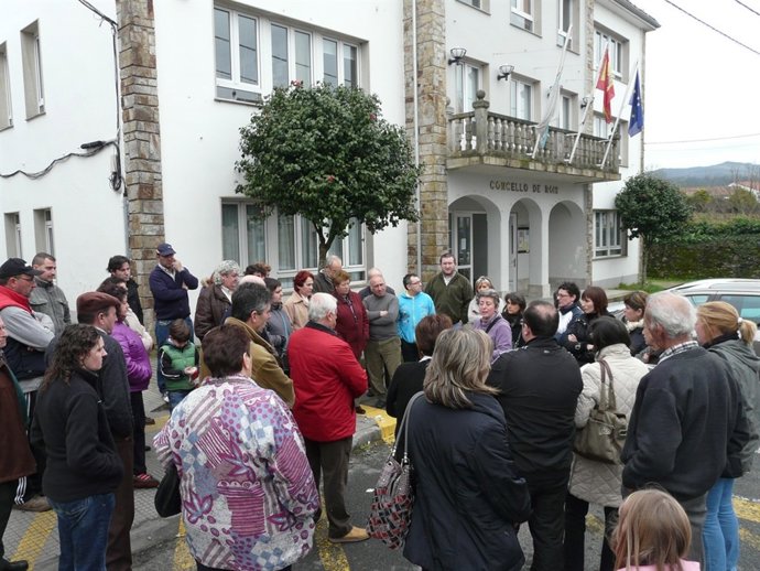 Afectados De Rois Por El Cobro Del Canon Del Agua 