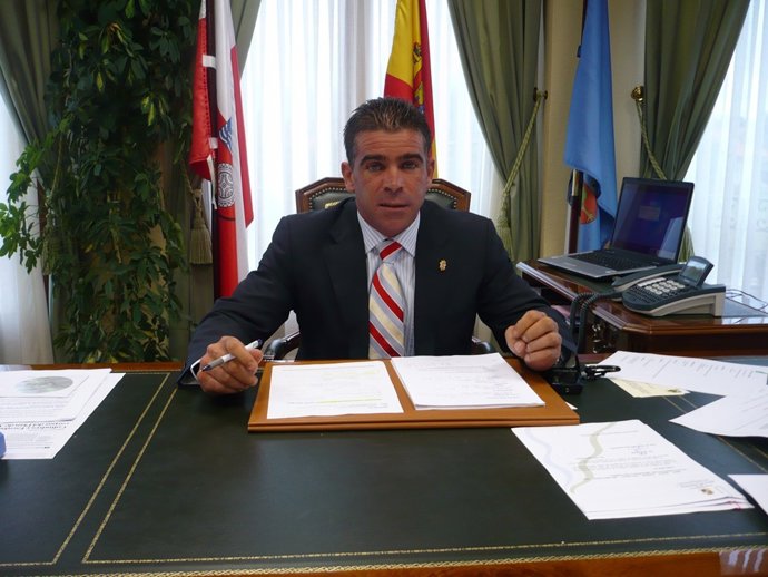 El Alcalde De Argoños, Juan José Barruetabeña (PP)