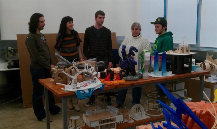 Alumnos De La Escuela Superior De Diseño De Aragón Ganadores Del Certamen