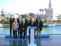 Arenas: Las críticas a la política económica de la Junta no son "un ataque a Andalucía"