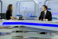 Feijóo dice conformarse con que el Gobierno "pueda confirmar" 2018 para el AVE gallego