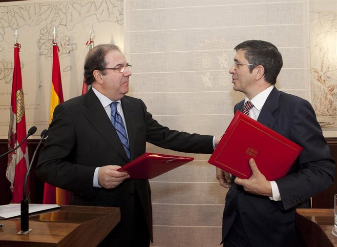 Juan Vicente Herrera Y Patxi López Firman Un Convenio De Colaboración.