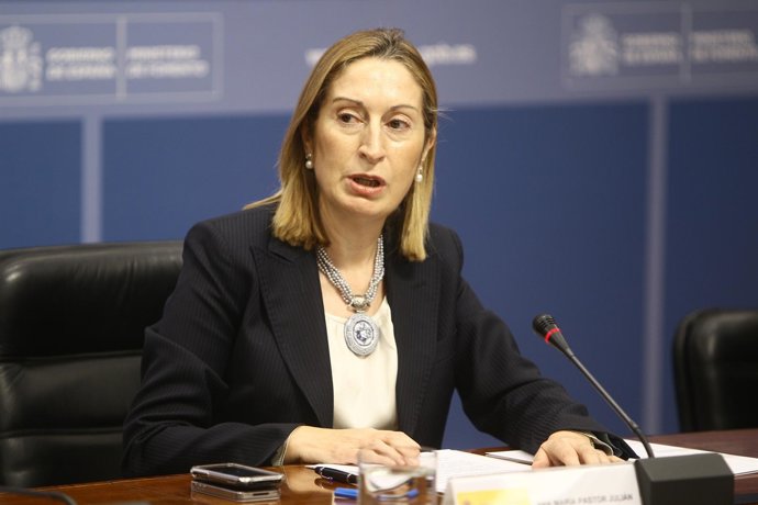 Ministra De Fomento, Ana Pastor