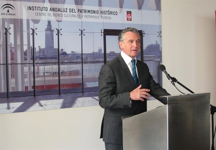 El Consejero De Cultura, Paulino Plata, En La Sede Del IAPH De Málaga