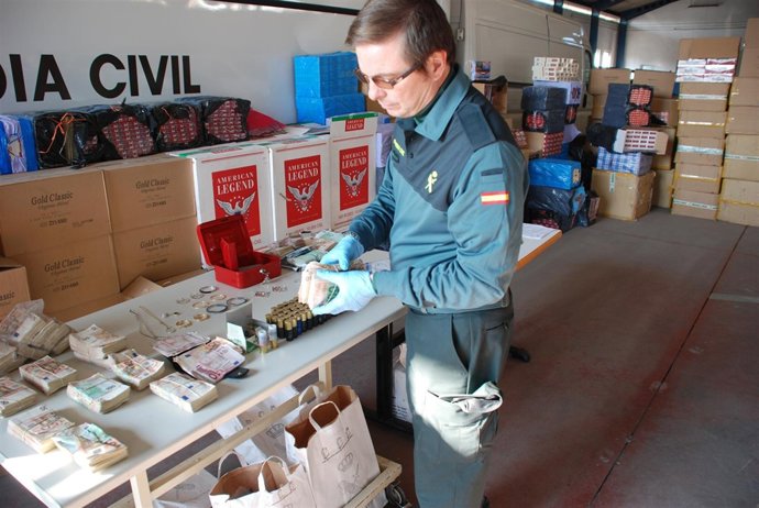 Operación En Sevilla Contra El Contrabando De Tabaco