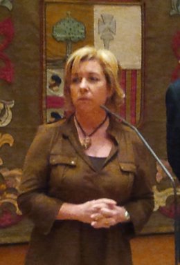    La Consejera De Educación, Universidad, Cultura Y Deporte De Aragón