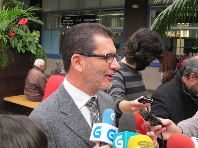 El socialista Ángel Rivas