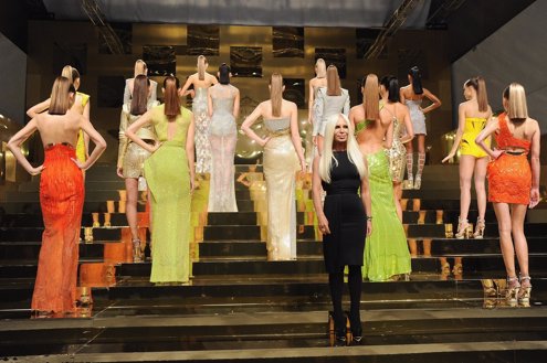 Donatella Versace En La Semana De La Alta Costura En París 