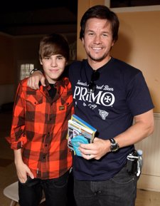 Justin Bieber Con Mark Wahlberg