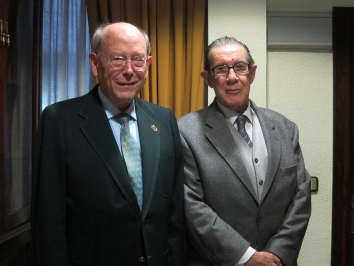 El Economista Juan Velarde Y El Presidente De CEMIDE, Enrique Campos