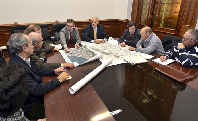 Reunión Con Vecinos Miralpuerto Y Antonio López 