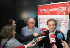 Responsables De MCA-UGT Atienden A Los Medios Antes De Las Jornadas