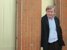 El Escritor JEAN CHENOZ