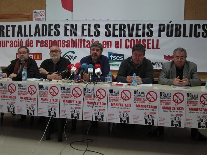 Portavoces De FSES, CCOO, IV, UGT Y CSI·F Anuncian Acciones Contra Los Recortes.