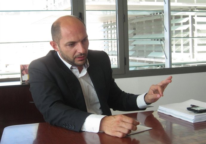 El Concejal De Accesibilidad Y Movilidad De Málaga, Raúl López