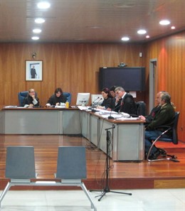 Un Momento Del Juicio Con Jurado