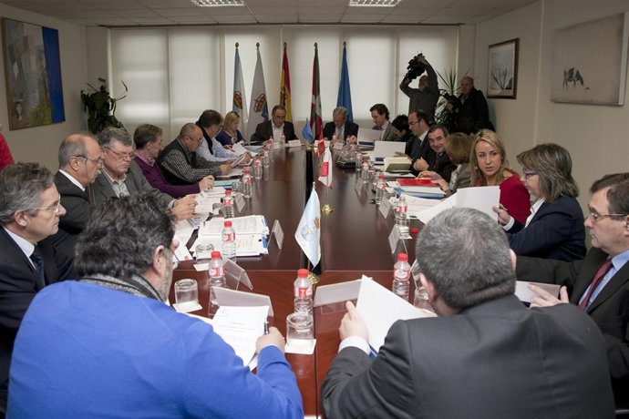 Reunión Consejeros De Pesca Y Representantes De Los Pescadores Del Cantábrico 