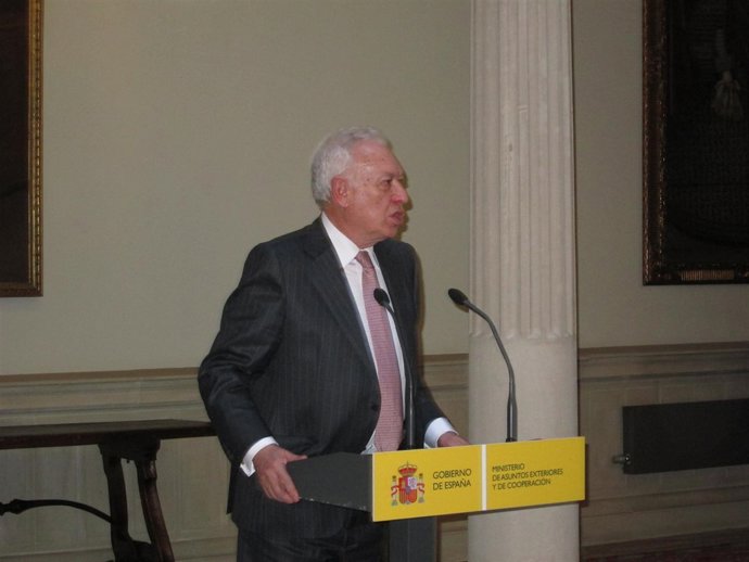 El Ministro De Asuntos Exteriores Y De Cooperación