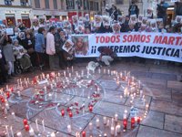 Medio millar de malagueños se concentran en la Constitución en "repulsa" a la sentencia del caso Marta