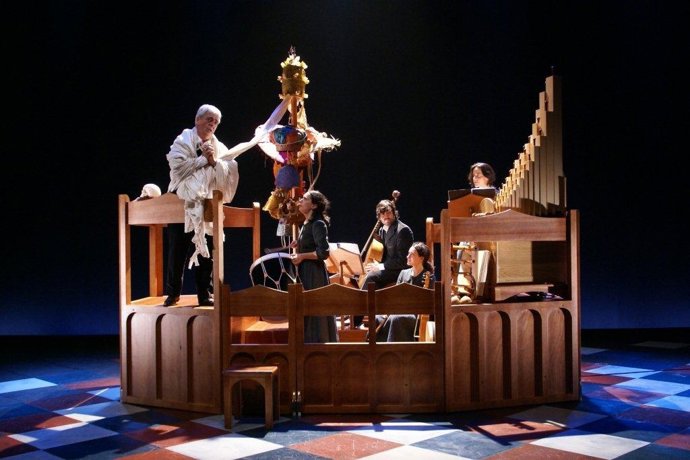 Escena De La Obra 'Dança Da Morte'