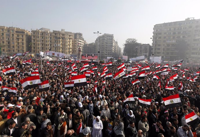 Plaza Tarhir En El Primer Aniversario De La Revolución Que Derrocó A Mubarak