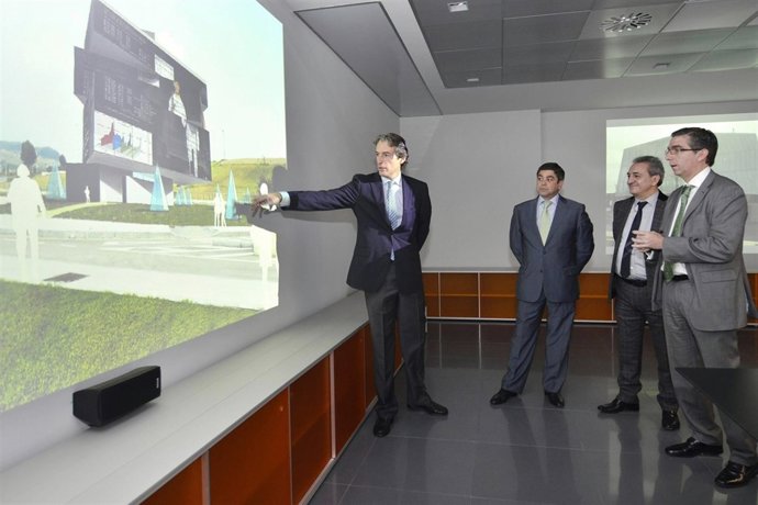 Visita Del Alcalde A AMBAR