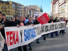 Trabajadores De Teka Se Manifiestan 