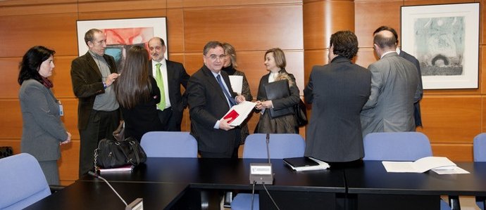 Reunión De Comisión De Gas No Convencional En Alava