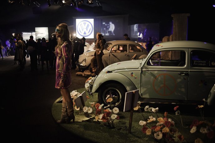 Exposición 'Deo A 200 En 66 Años'