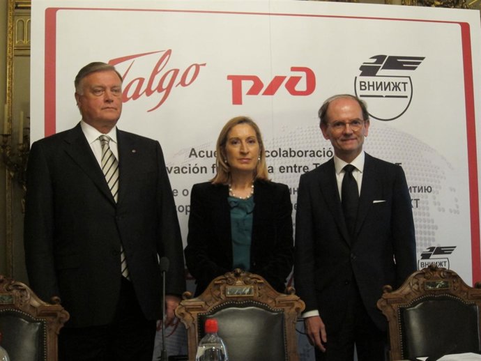 Firma Del Acuerdo Entre Talgo Y La Rusa RZD, Presidida Por Ana Pastor