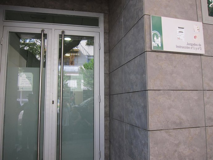 Puerta Del Juzgado De Instrucción Número 1 De Jaén