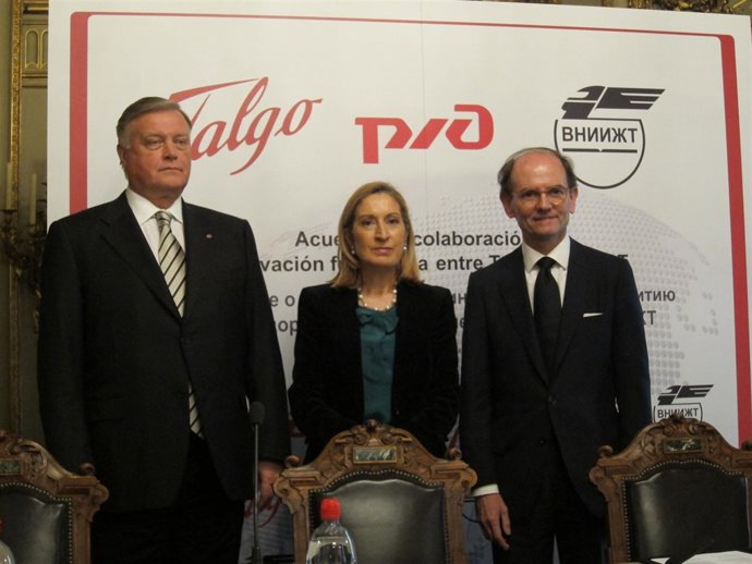 Firma Del Acuerdo Entre Talgo Y La Rusa RZD, Presidida Por Ana Pastor