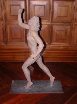 Maqueta De La Escultura A Marta Domínguez