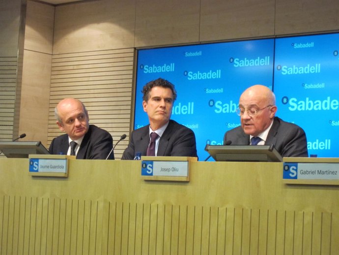 T.Varela, J.Guardiola Y J.Oliu (Banco Sabadell)