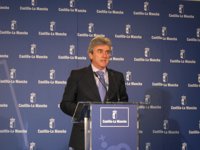 Junta prorroga un mes más los convenios con centros de la mujer y casas de acogida y espera cerrar el proceso en febrero