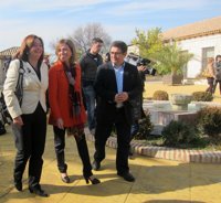 Chacón: "Lo importante no de quien sea Griñán, sino que tanto Rubalcaba como yo somos de Griñán"