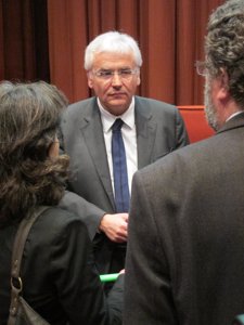 El Conseller De Cultura, Ferran Mascarell, En El Parlament