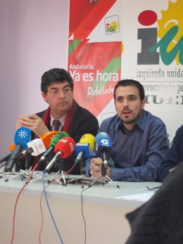 El Coordinador Regional De IU, Diego Valderas, Y El Diputado Nacional Garzón