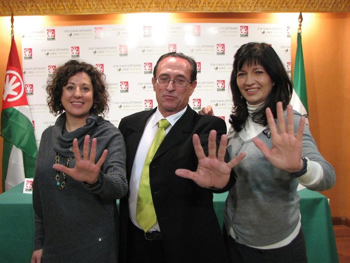 Pilar González (PA) Presenta Al Candidato Andalucista Por Granada Al Parlamento 