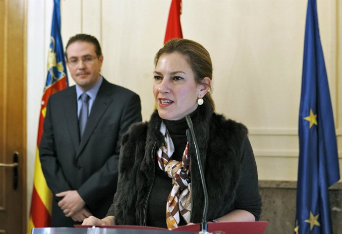 Sánchez De León Durante La Presentación Del Subdelegado Del Gobierno En Castelló