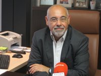 Pastor (PSE) cree que, tras constatar que ETA no tiene intención de volver a atentar, queda su disolución formal