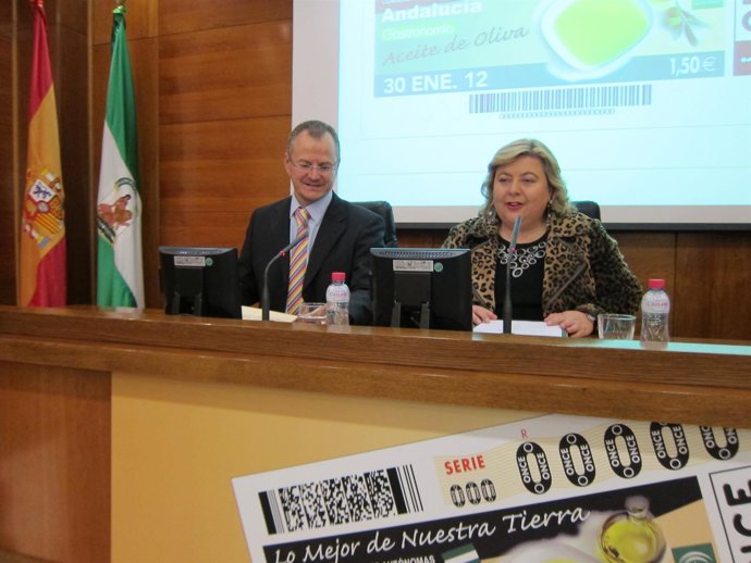 Aguilera Junto Al Director Territorial De ONCE Hoy