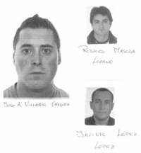 Embarcaciones de Salvamento y equipos de Bomberos buscan a los desaparecidos en A Coruña