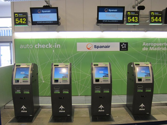 Puestos Automáticos En Barajas De Spanair