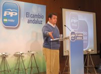 PP-A defiende "un Gobierno con las manos limpias" y critica a Griñán por pedir "vacaciones electorales" a los jueces